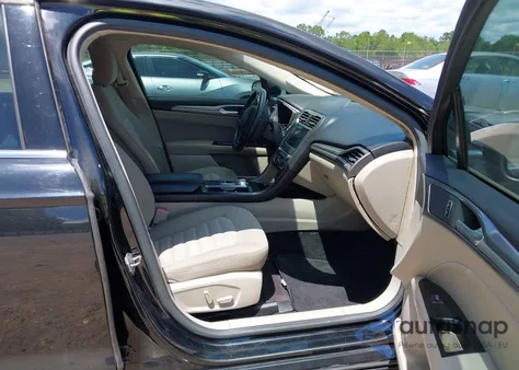 2017 Ford Fusion Se z USA, uszkodzony, nr VIN 3FA6P0HD7HR261897